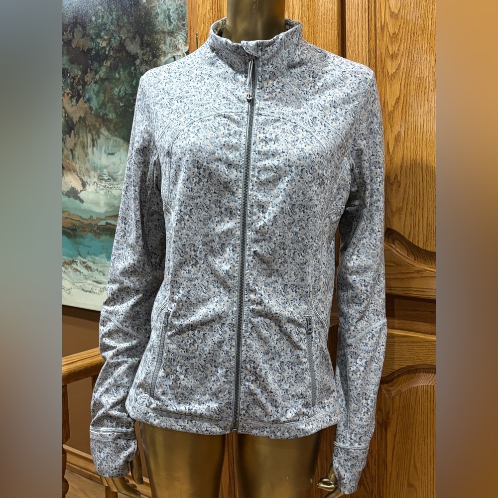 lululemon athletica Light Gray Floral-Print Ski Jacket